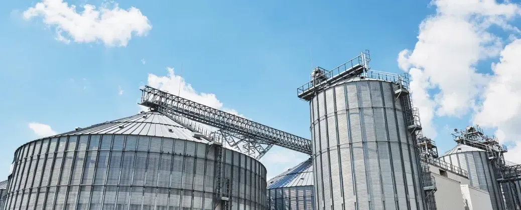 Storing at UKR AGROSUN OIL
